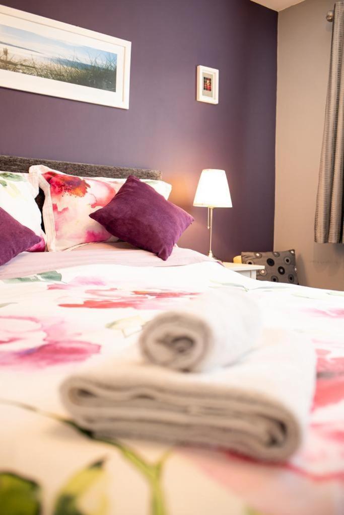 Fonthill Bed And Breakfast ネアン エクステリア 写真